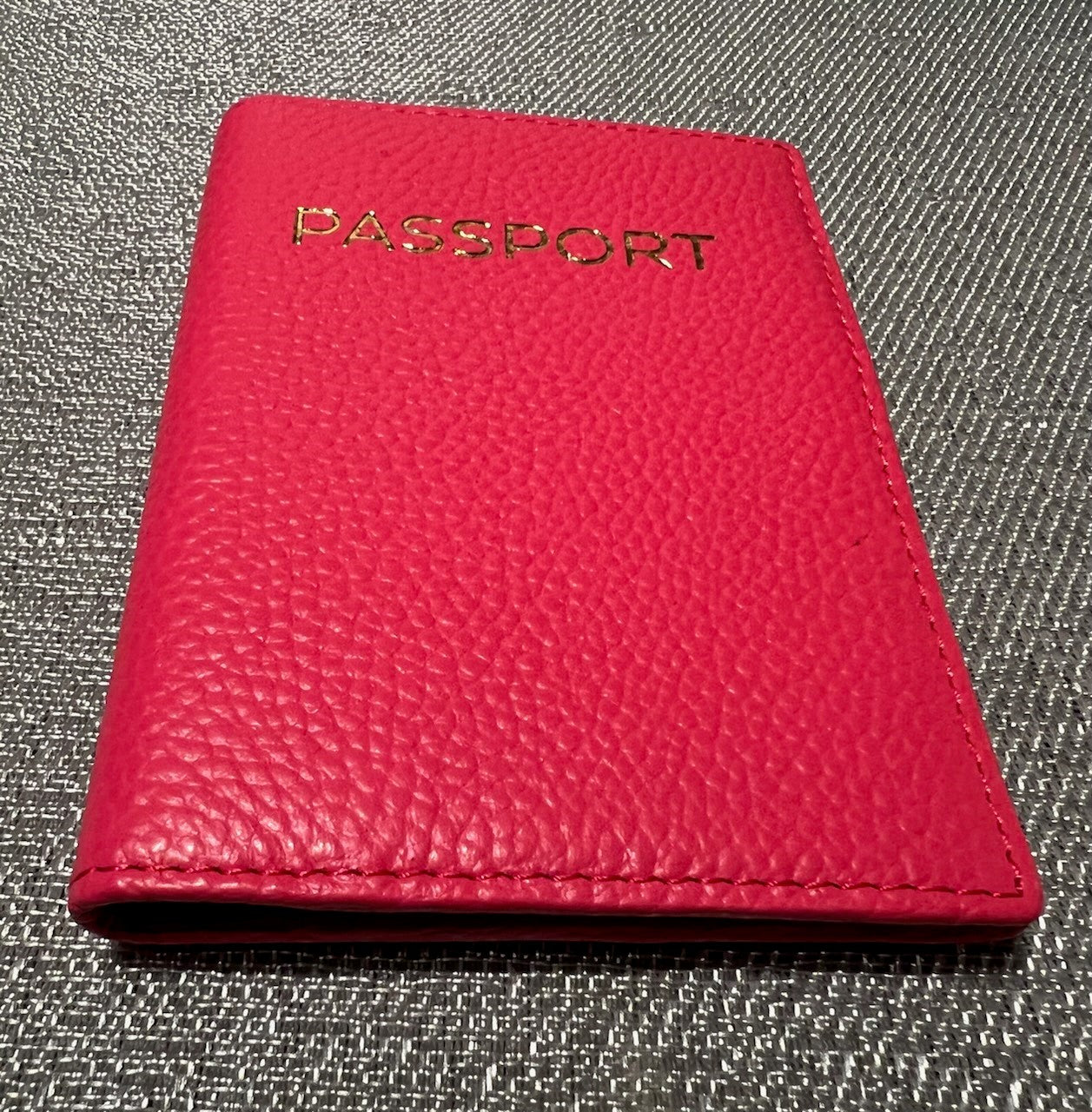 "Tommy" Leather Passport Cover (Strawberry)